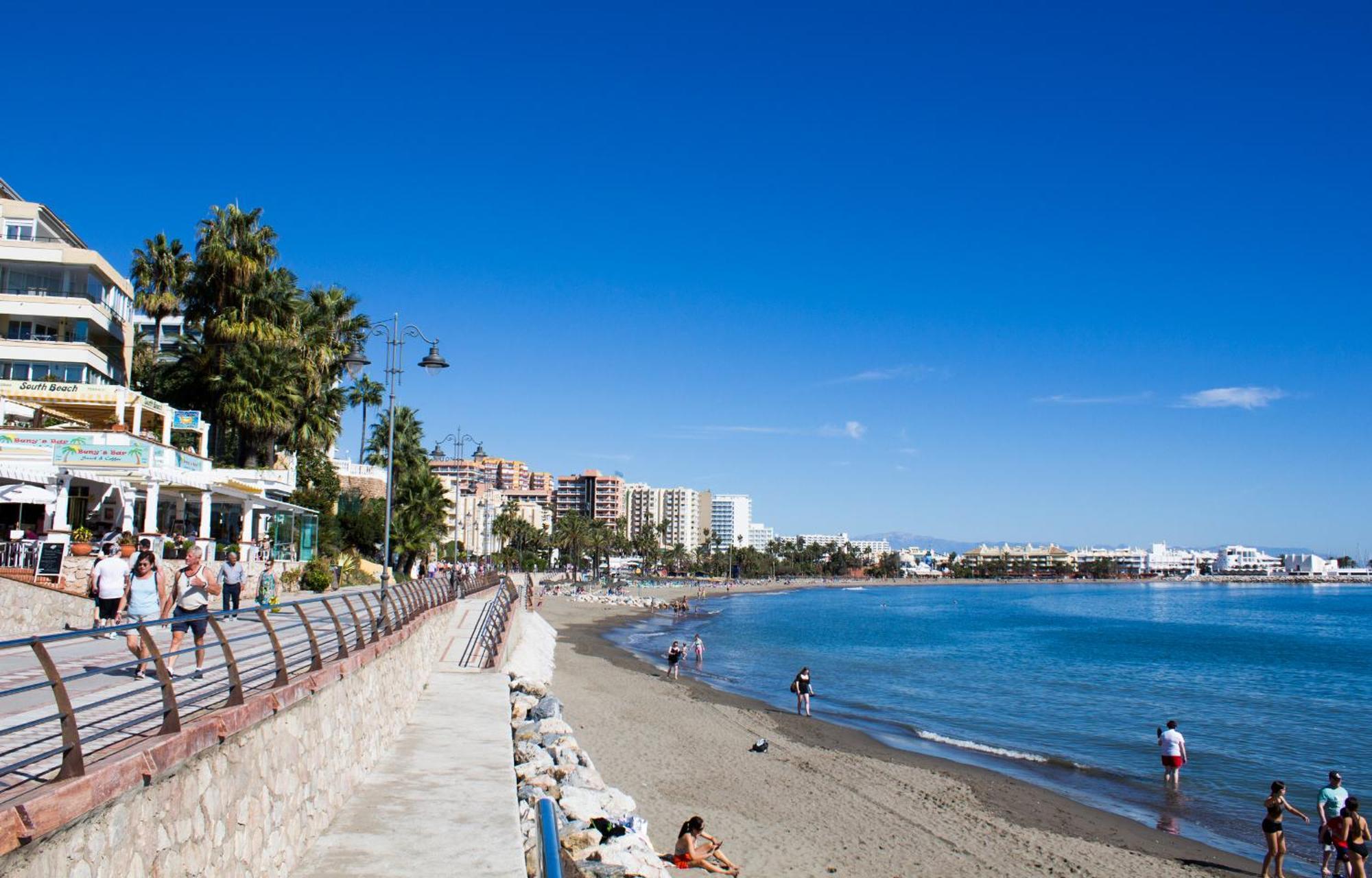Benal Beach Suite Ii, Estudio Con Parque Acuatico Y Vistas Al Mar. Бенальмадена Экстерьер фото