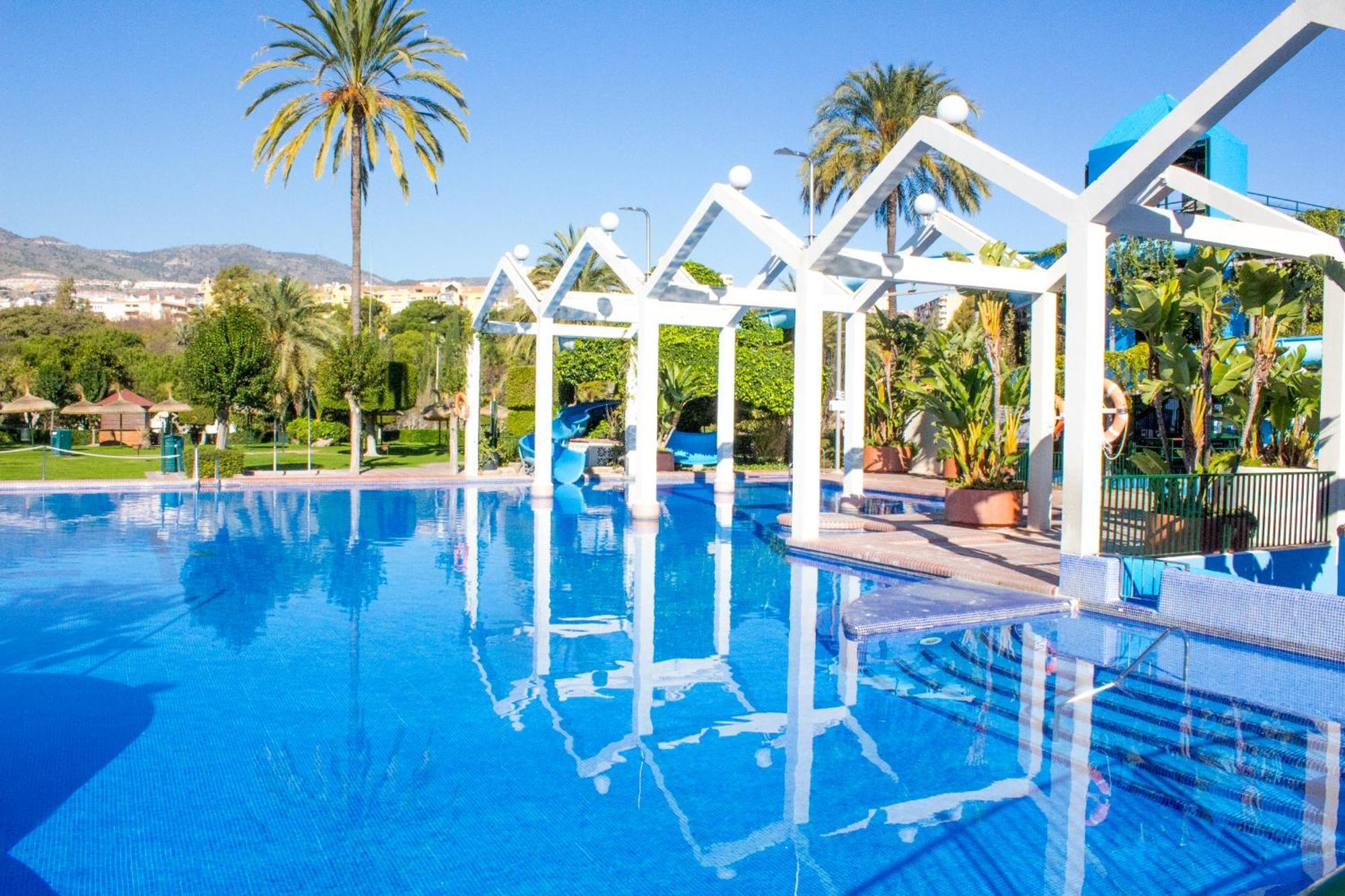 Benal Beach Suite Ii, Estudio Con Parque Acuatico Y Vistas Al Mar. Бенальмадена Экстерьер фото