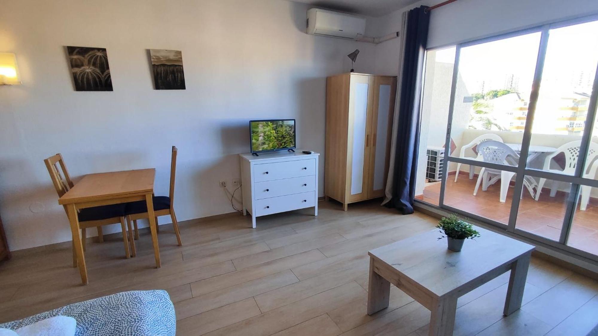 Benal Beach Suite Ii, Estudio Con Parque Acuatico Y Vistas Al Mar. Бенальмадена Экстерьер фото
